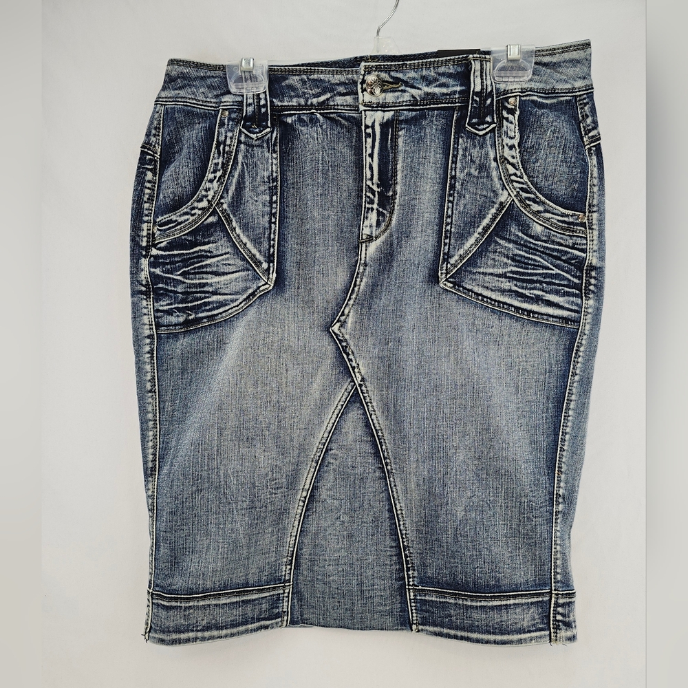 LANE BRYANT~ Dark Denim Distressed Straight Pencil Skirt Size 14 Stretch Pockets